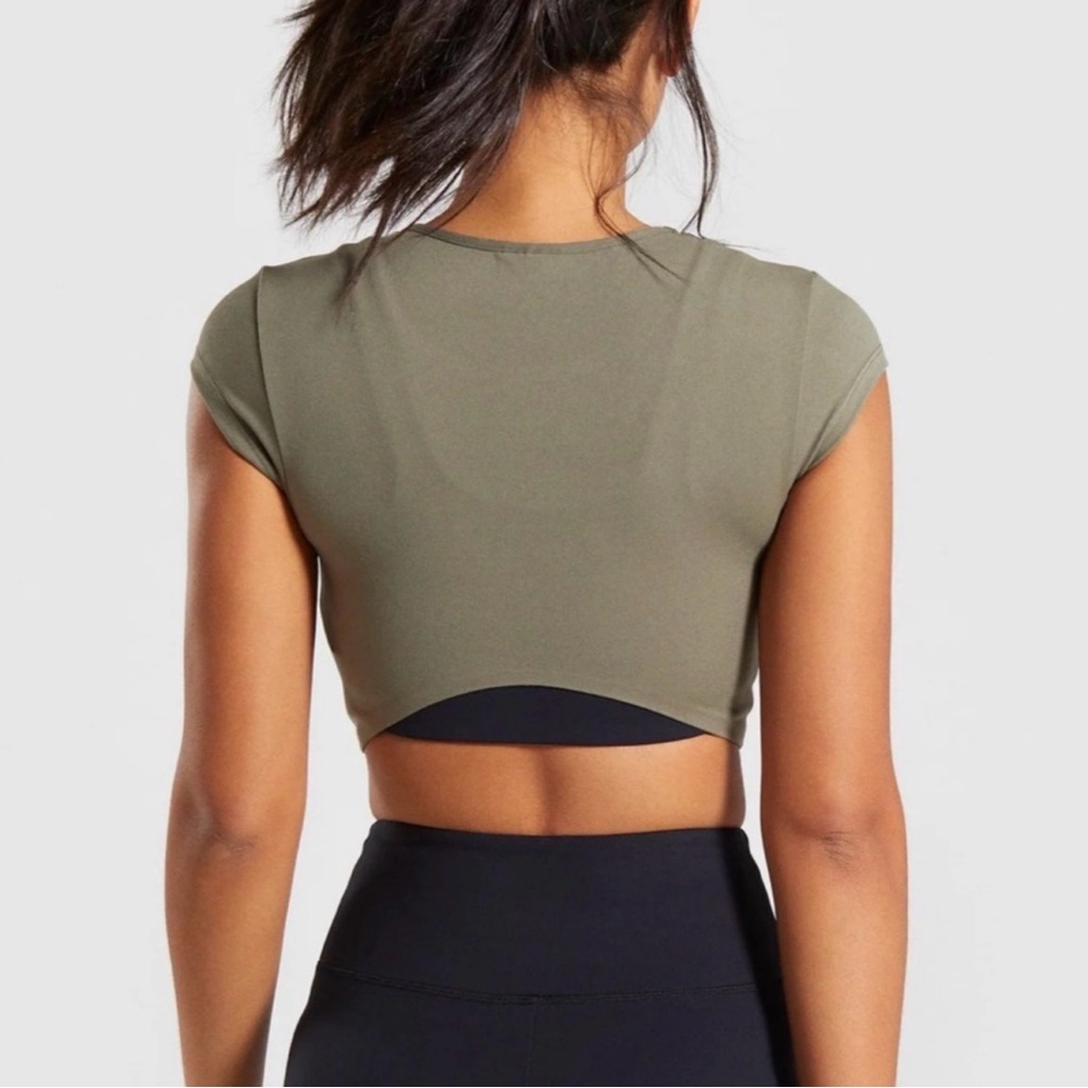 Gymshark Short Sleeve Khaki Crop Top - Picture 2 of 4